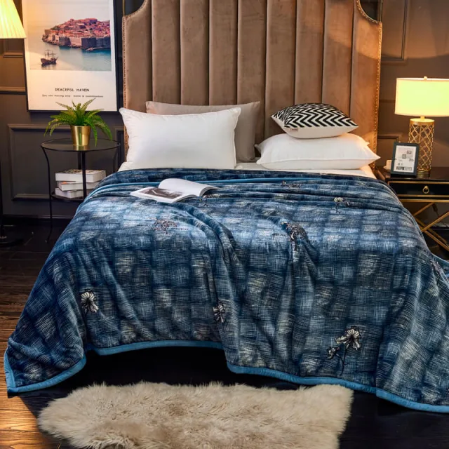 Chăn Milan xanh denim họa tiết kẻ