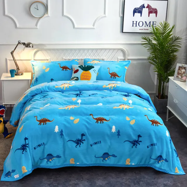 Chăn mền xanh họa tiết khủng long